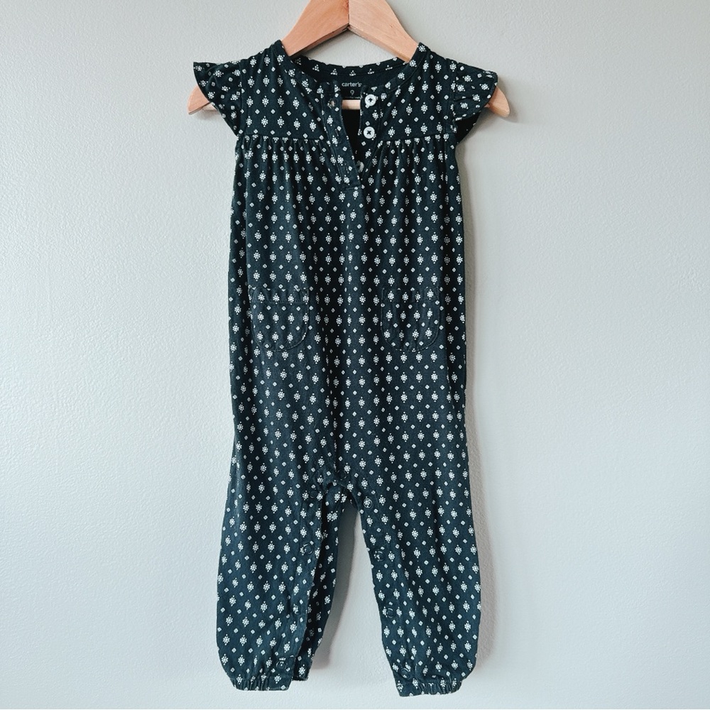 $2 Carter’s black romper 9m baby girl jumpsuit